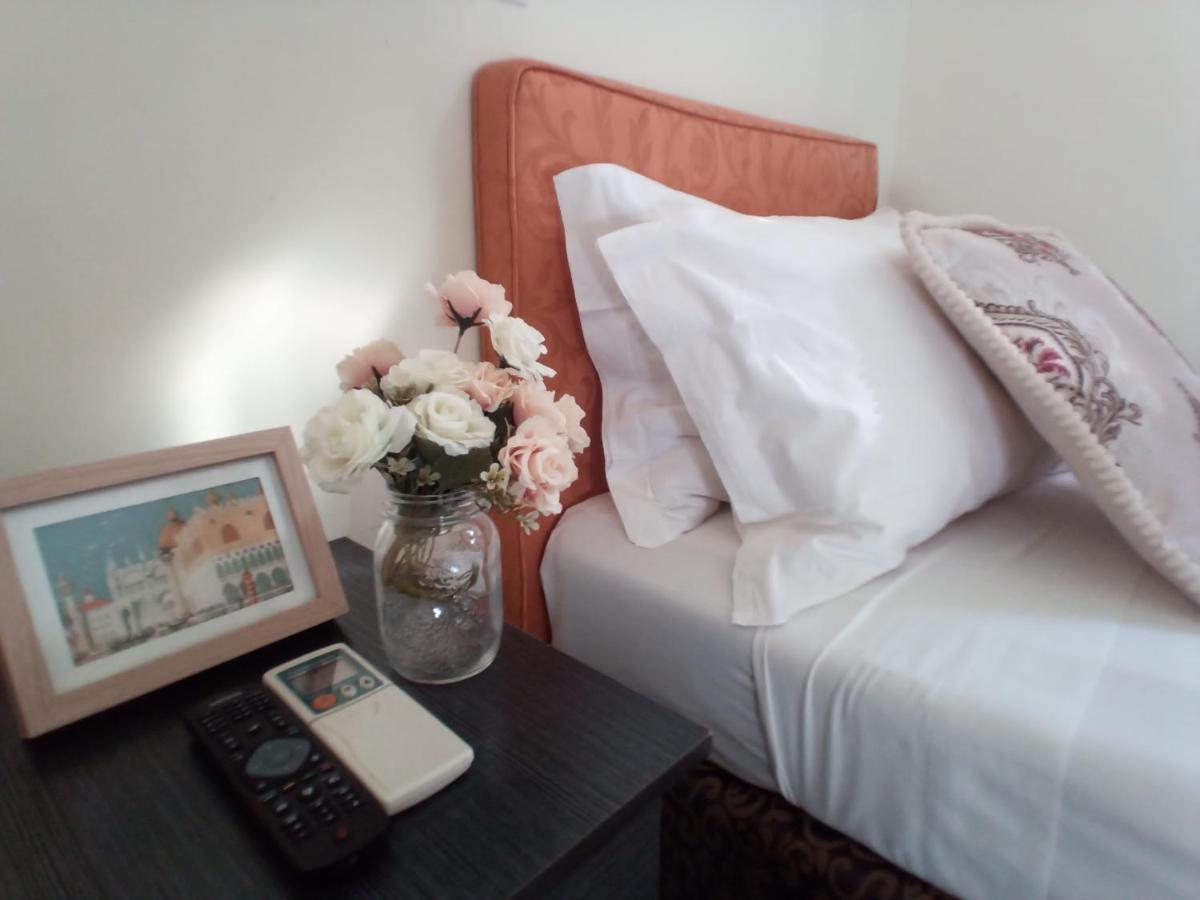 Alveare Bed & Breakfast Ρώμη Εξωτερικό φωτογραφία